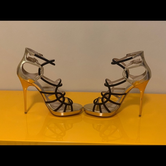 Jimmy Choo Stilettos - Black & Gold - Size US 7 - Picture 2 of 3